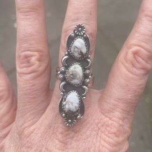 Large High Quality White Buffalo Turquoise 3 Stone Ring! 🦬
